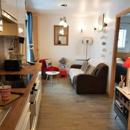 Apartment Iris Appartamento *